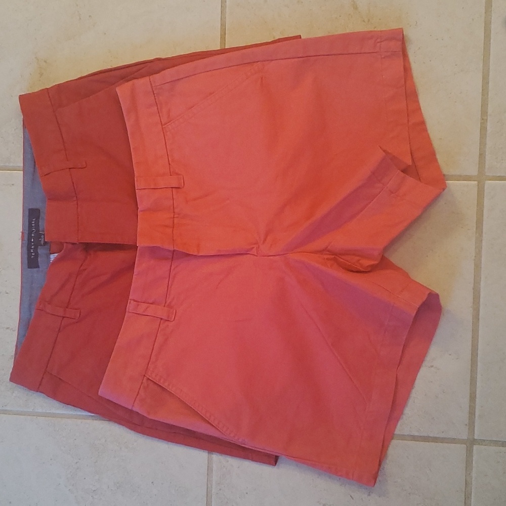 2 pairs Tommy Hilfiger shorts